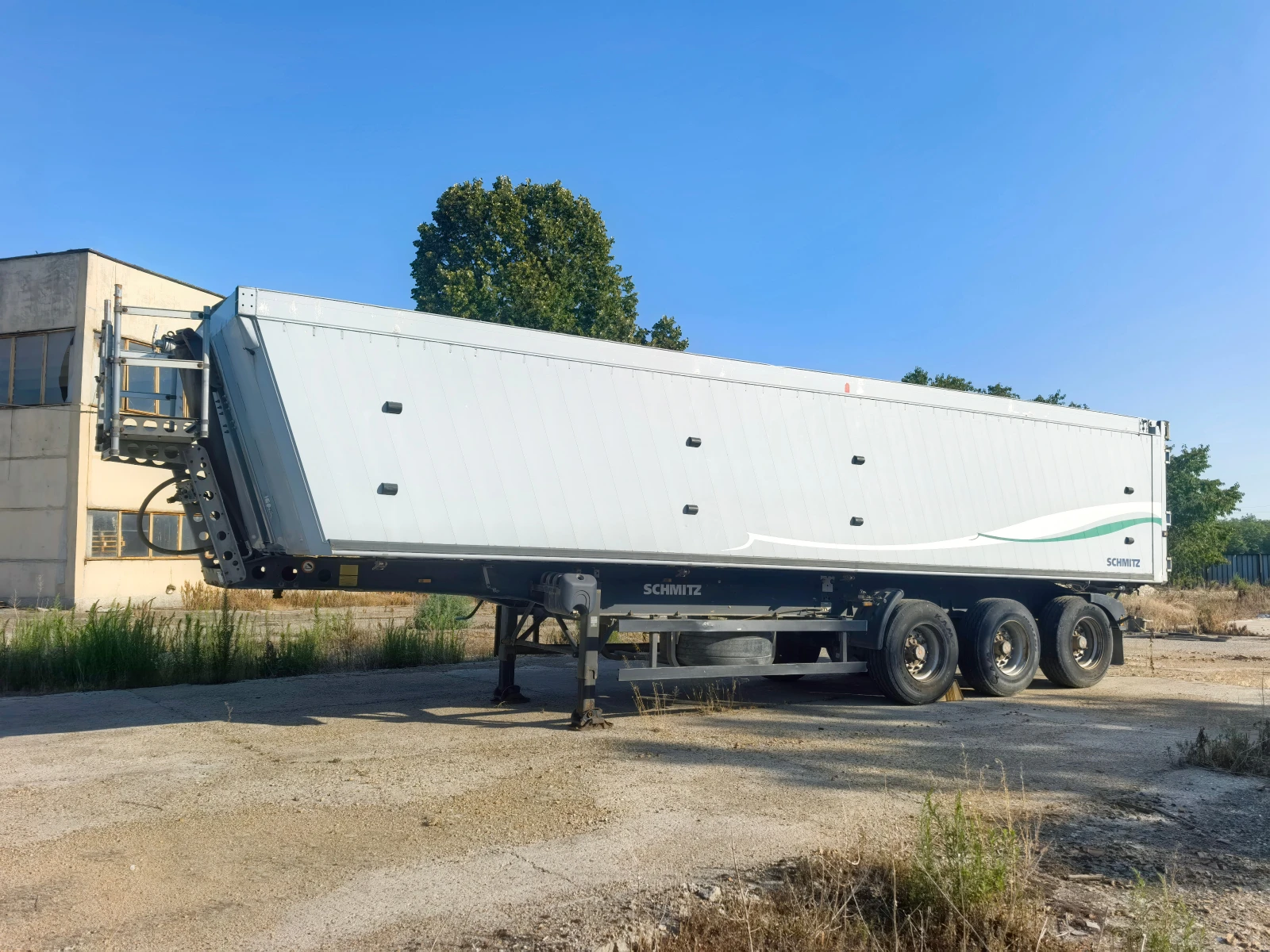 Полуремарке Schmitz SKI 24