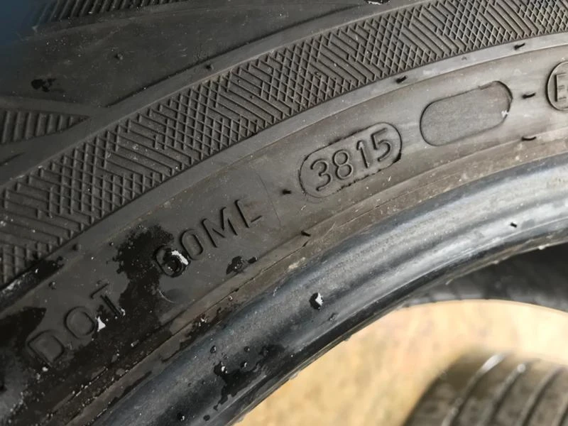 Гуми Зимни 235/60R18, снимка 8 - Гуми и джанти - 27556975