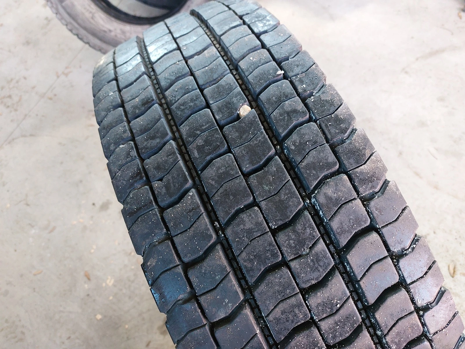  205/75R17.5 | Mobile.bg   2