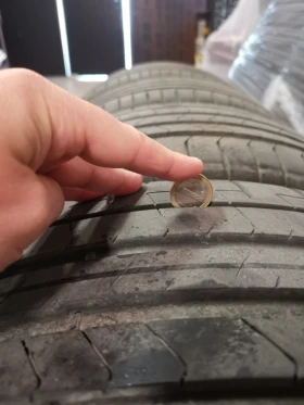      245/40R18