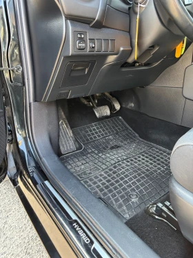 Toyota Auris 1.8/ Hybrid/ E-CVT/ 136 к.с , снимка 14