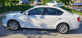 Skoda Octavia 2.0 TDI DSG сменен двигател на 130757км., снимка 8