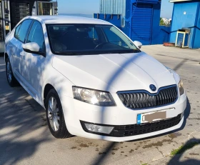 Skoda Octavia 2.0 TDI DSG сменен двигател на 130757км., снимка 3