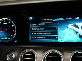 Mercedes-Benz E 450 AMG* Burmester* Night* Панорама* Headup, снимка 12