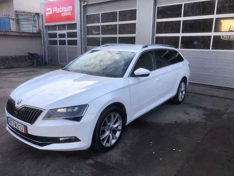 Skoda Superb 2.0 TDI/DSG 4X4, снимка 1 - Автомобили и джипове - 47046334