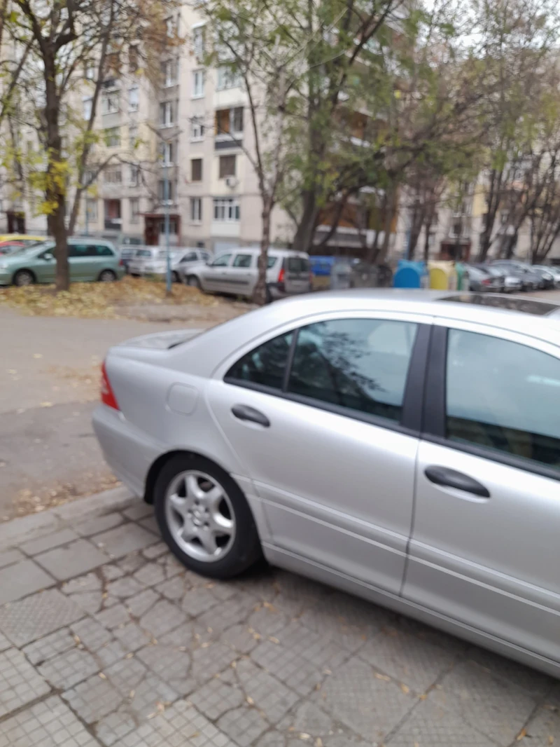 Mercedes-Benz C 180 W203 , снимка 8 - Автомобили и джипове - 48083047