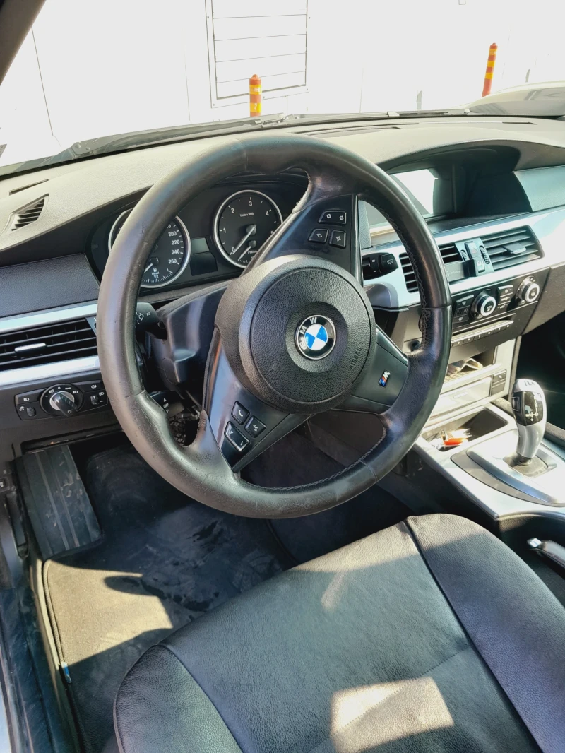 BMW 525 E60, снимка 4 - Автомобили и джипове - 48439326