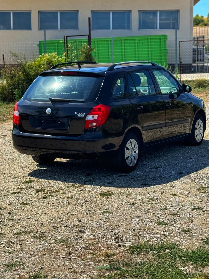 Skoda Fabia 1.4 Климатроник/ЦЕНА ДО 31.12.2025, снимка 4 - Автомобили и джипове - 52868508