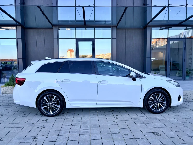 Toyota Avensis 2.0 D4D TOURING SPORT/NAVI, снимка 5 - Автомобили и джипове - 52655650