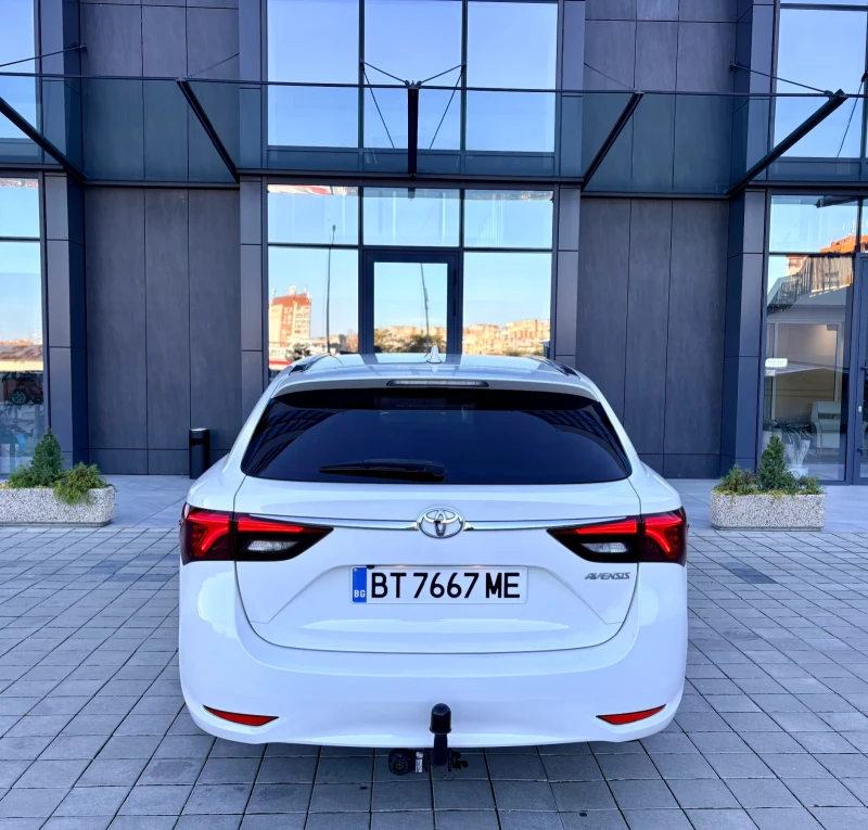 Toyota Avensis 2.0 D4D TOURING SPORT/NAVI, снимка 8 - Автомобили и джипове - 52655650