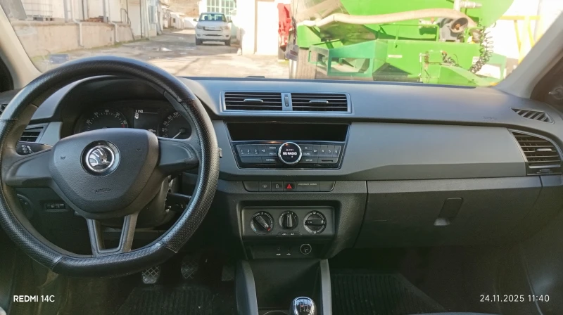 Skoda Fabia газ/бензин, снимка 10 - Автомобили и джипове - 52539248