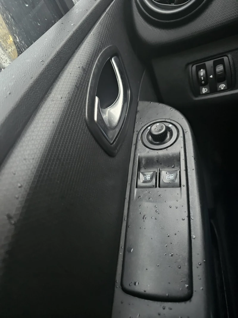 Renault Clio 1.2 75 к.с. бензин BVM5 (с N1 хомологация), снимка 10 - Автомобили и джипове - 52621437