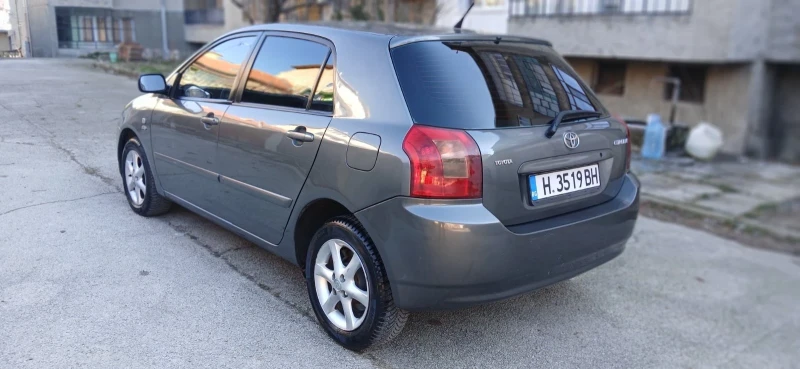 Toyota Corolla 2.0 D4D, снимка 3 - Автомобили и джипове - 53090399