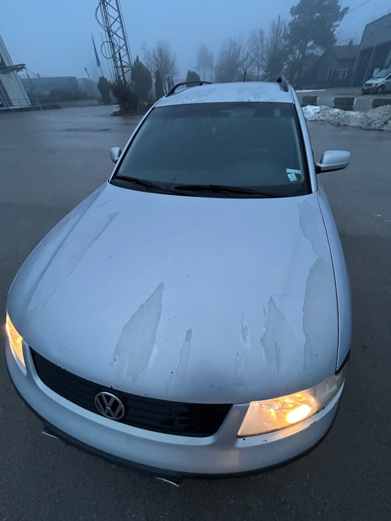 VW Passat, снимка 4 - Автомобили и джипове - 53247115