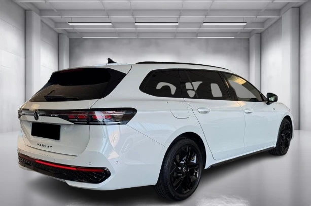 VW Passat Variant 2.0 TDI 4Motion = R-Line = Гаранция - изображение 3