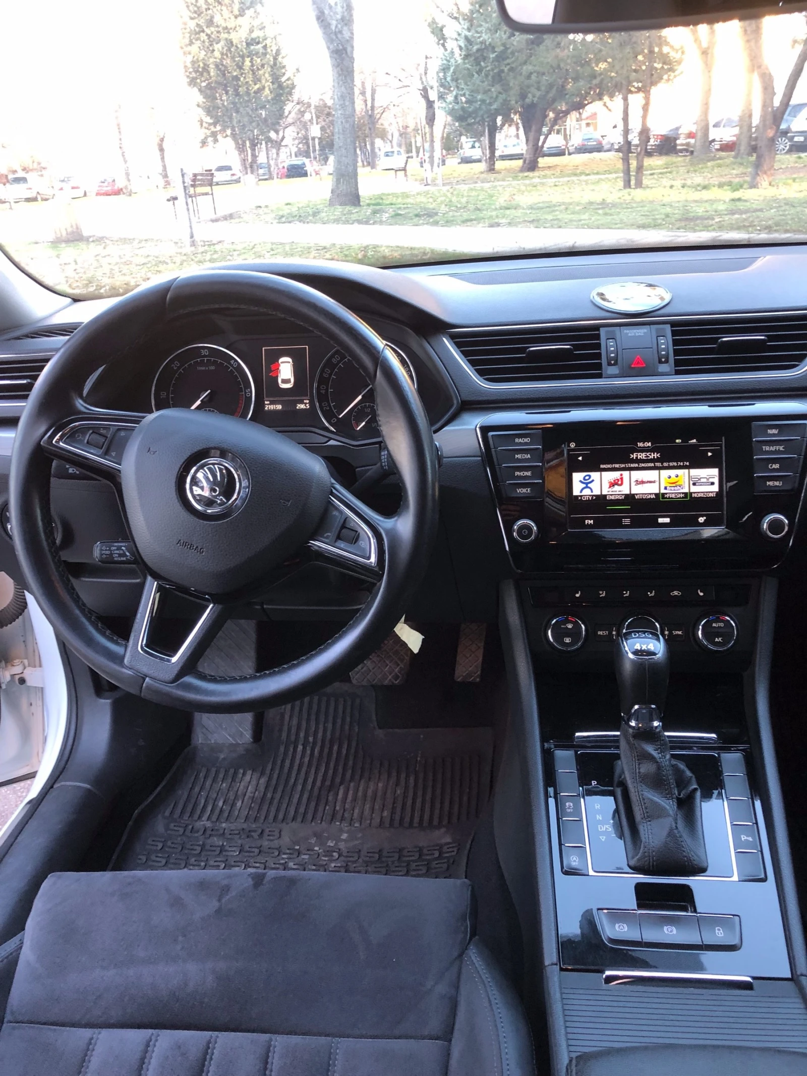 Skoda Superb 2.0 TDI/DSG 4X4 | Mobile.bg � ����������� 14