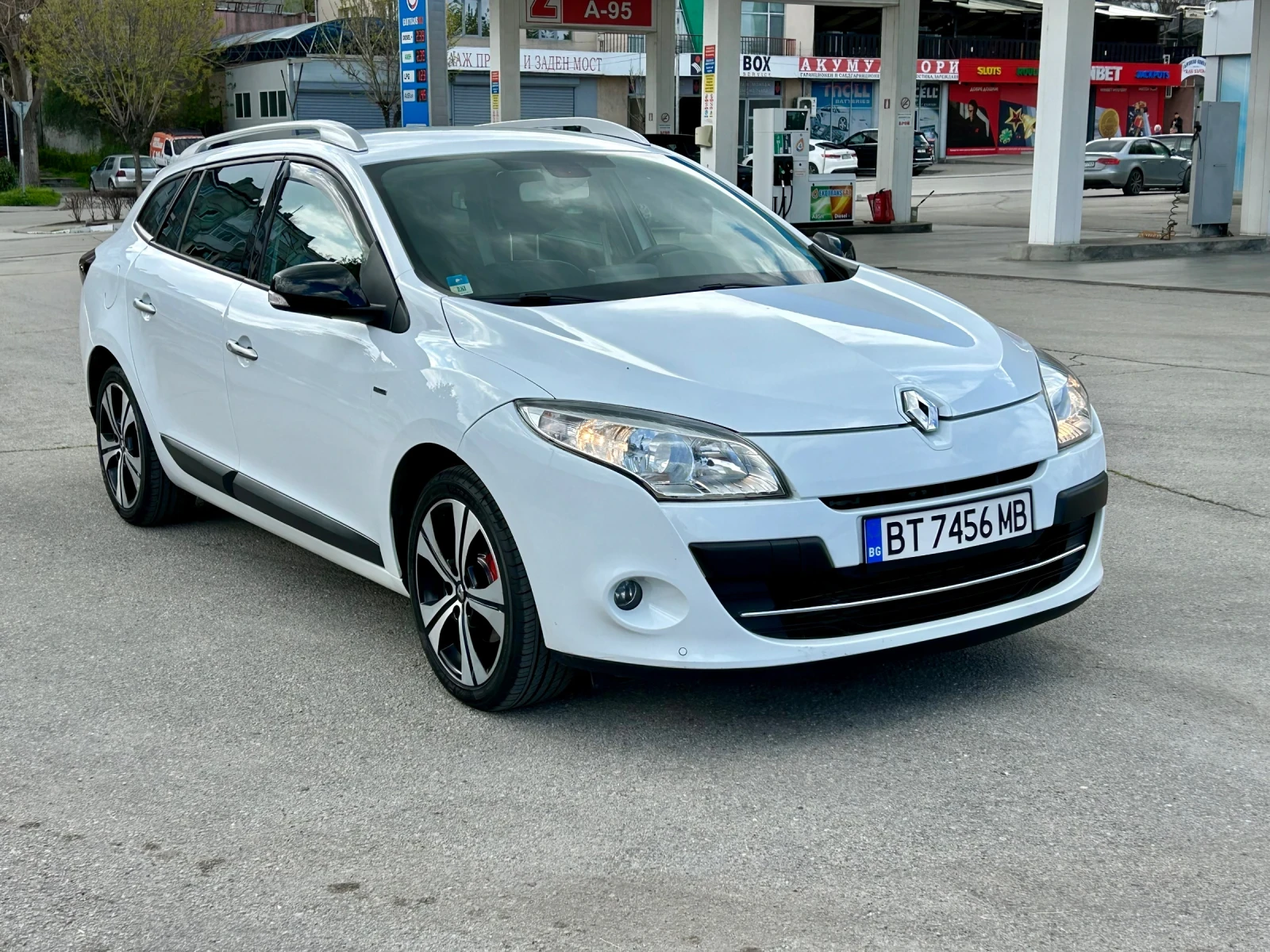 Renault Megane BOSE - изображение 3
