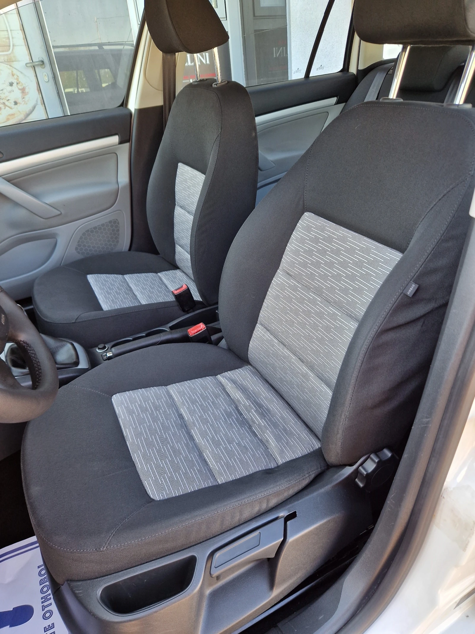 Skoda Octavia 1.6TDI 105к.с. ОТЛИЧНА - изображение 8