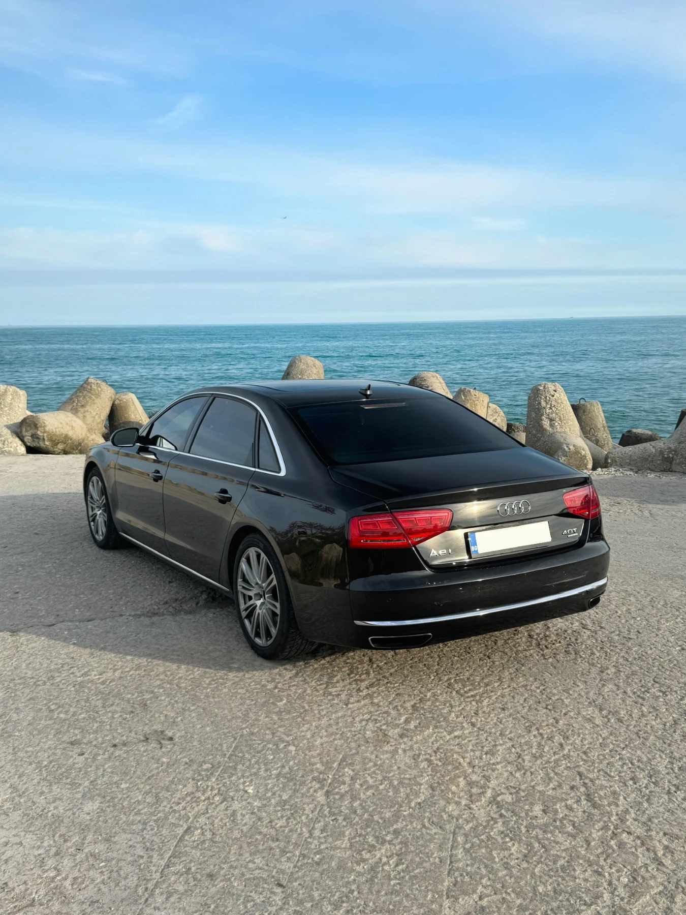 Audi A8 Long  | Всички екстри | Пасажерски пакет - изображение 3