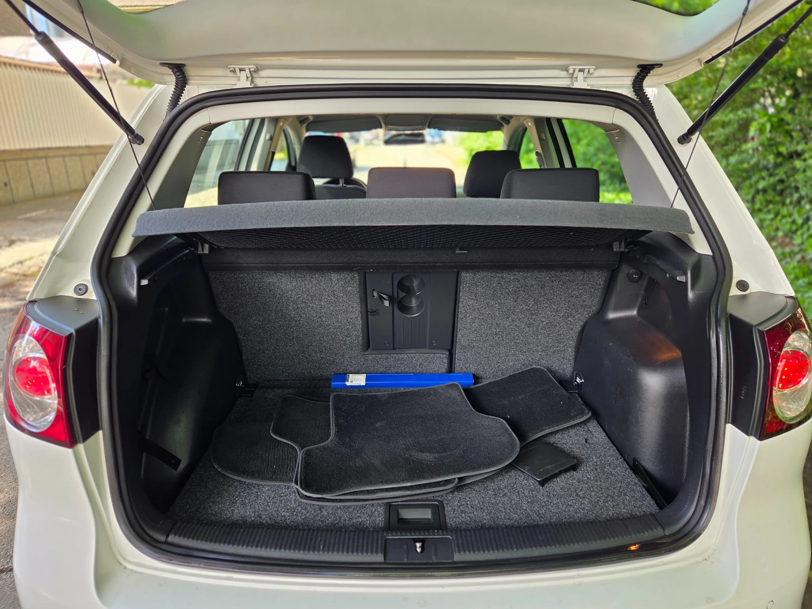 VW Golf 1.6TDI Highline УНИКАЛЕН - изображение 8