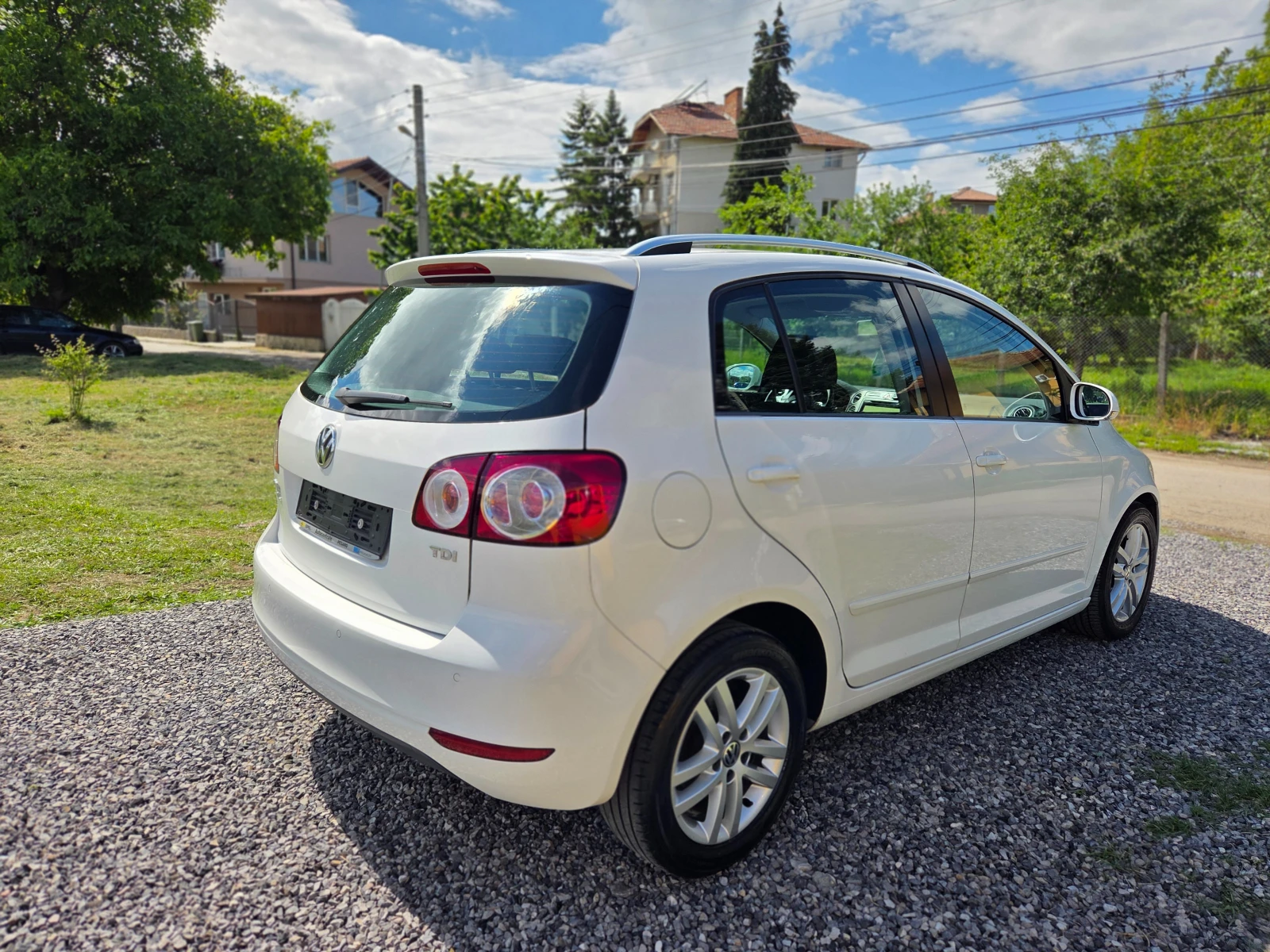 VW Golf 1.6TDI Highline УНИКАЛЕН - изображение 3
