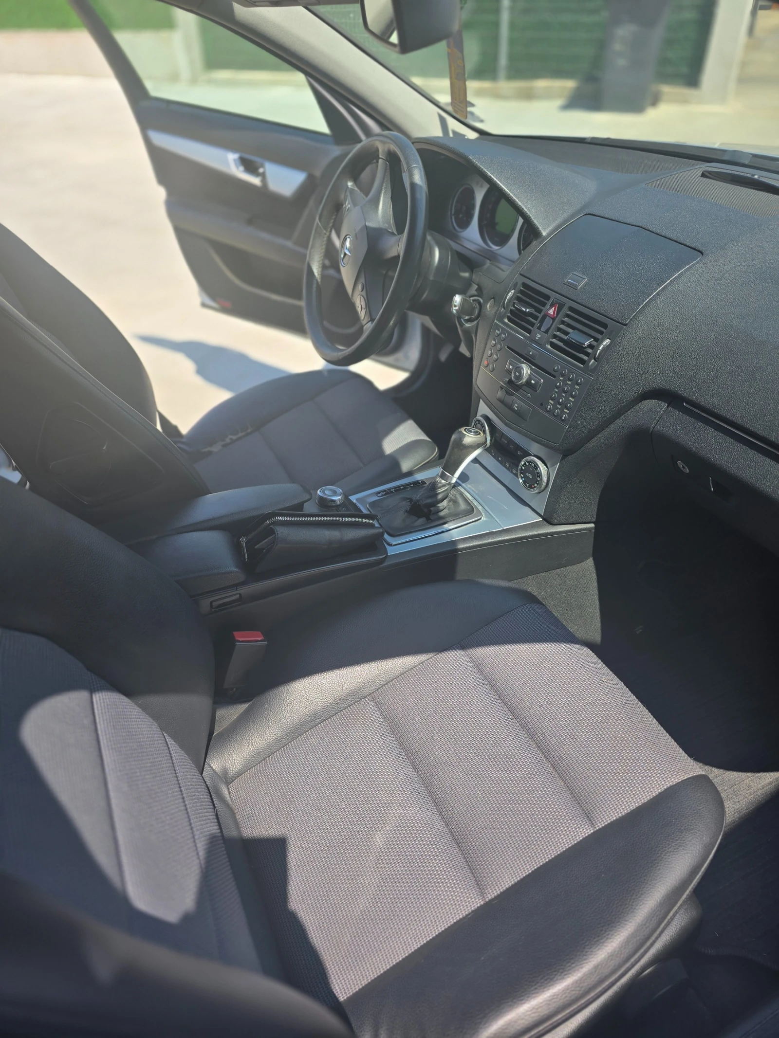 Mercedes-Benz C 320 CDI 4MATIC - изображение 2