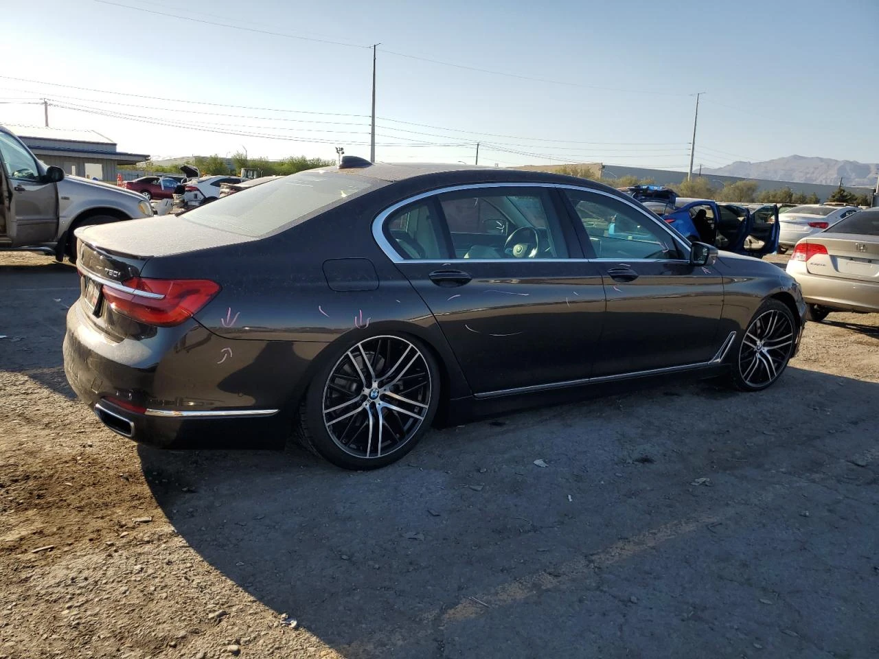 BMW 750 XDRIVE50I - изображение 3