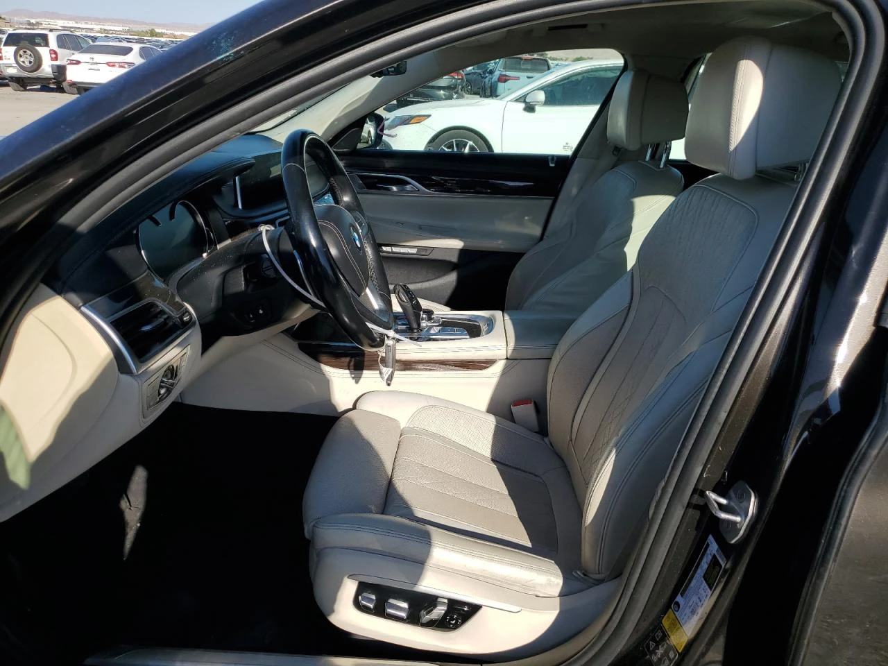 BMW 750 XDRIVE50I - изображение 7