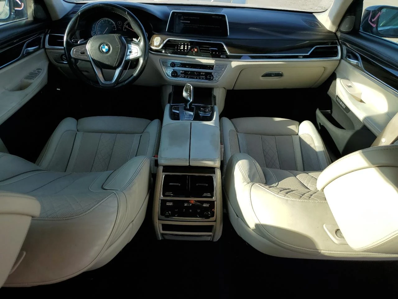 BMW 750 XDRIVE50I - изображение 8