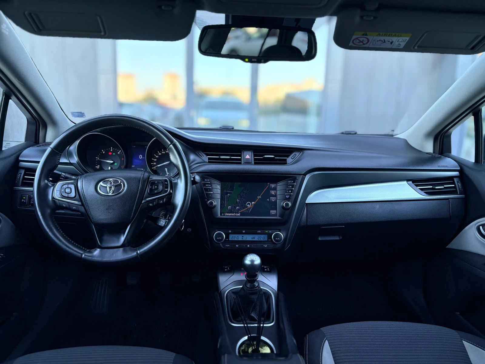 Toyota Avensis 2.0 D4D TOURING SPORT/NAVI | Mobile.bg   13