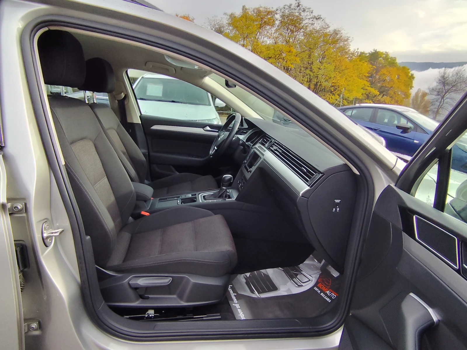 VW Passat 1.6TDi* * EURO6B* MMi*  | Mobile.bg   11