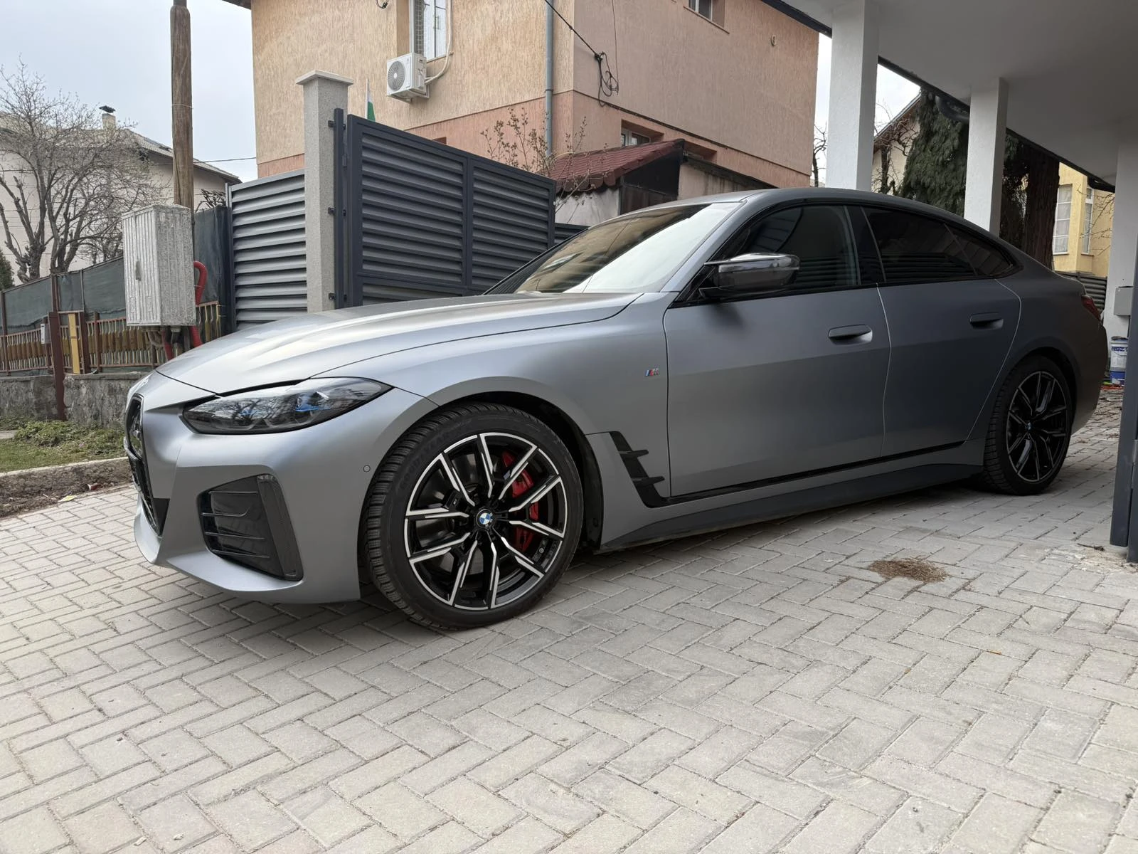 BMW i4 M50 ALL OPTIONS | M Sport PRO | ГАРАНЦИЯ, снимка 2 - Автомобили и джипове - 53993027