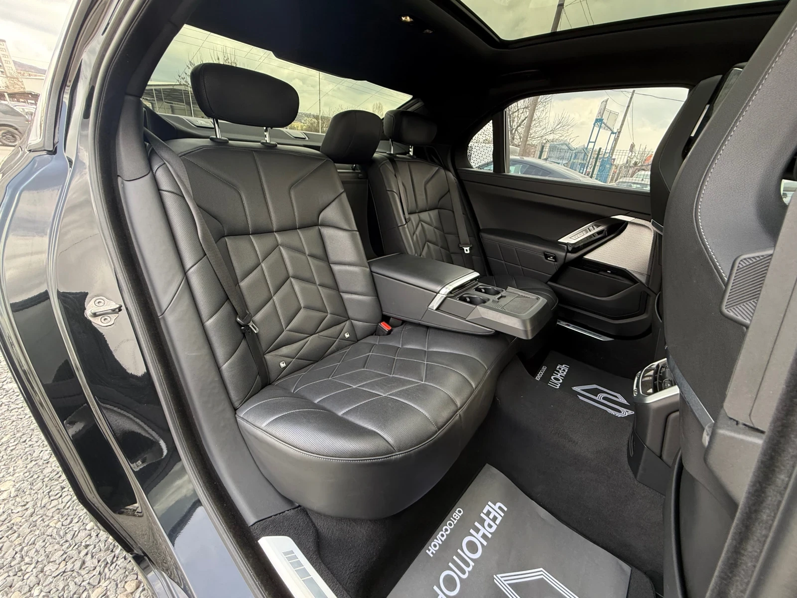 BMW 740 d X-Drive M-Sport#Individual#Black#Long#HeadUp#B&W, снимка 9 - Автомобили и джипове - 53901667