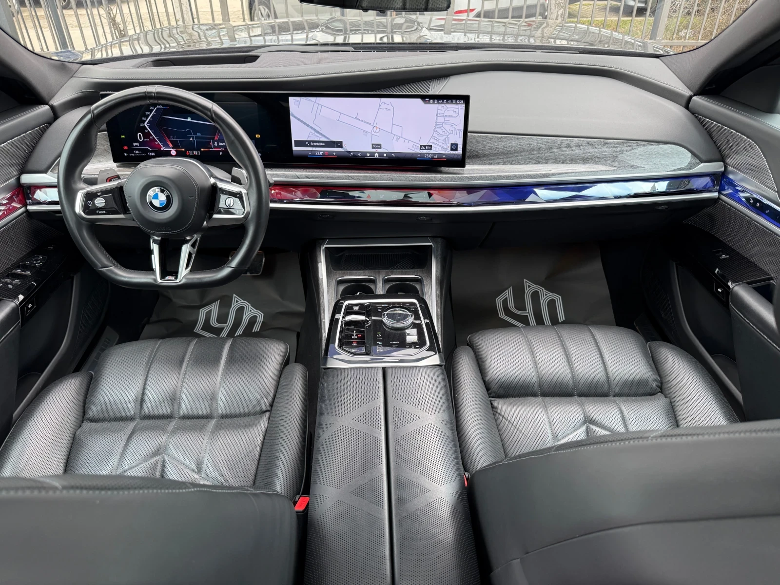 BMW 740 d X-Drive M-Sport#Individual#Black#Long#HeadUp#B&W, снимка 16 - Автомобили и джипове - 53901667