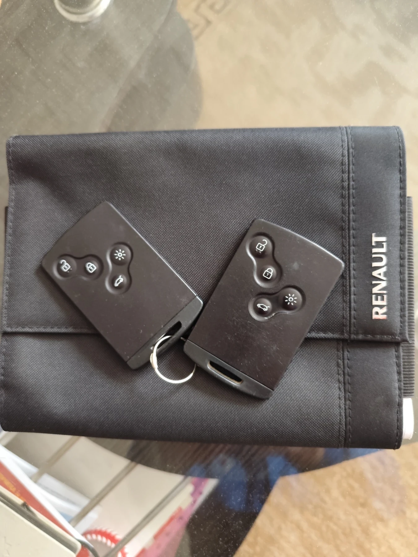 Renault Captur 1.2i AVTOMAT., снимка 15 - Автомобили и джипове - 53924747