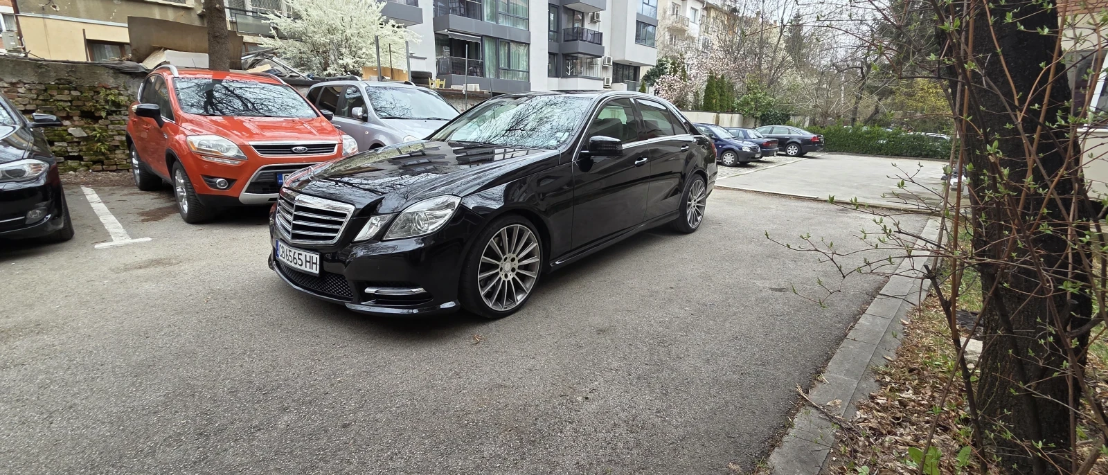 Mercedes-Benz E 350 4matic AMG пакет.