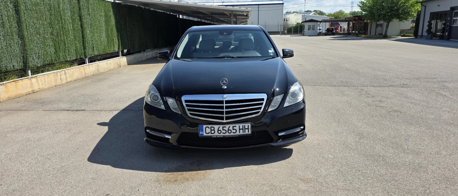Mercedes-Benz E 350 4matic AMG пакет., снимка 2 - Автомобили и джипове - 54039745