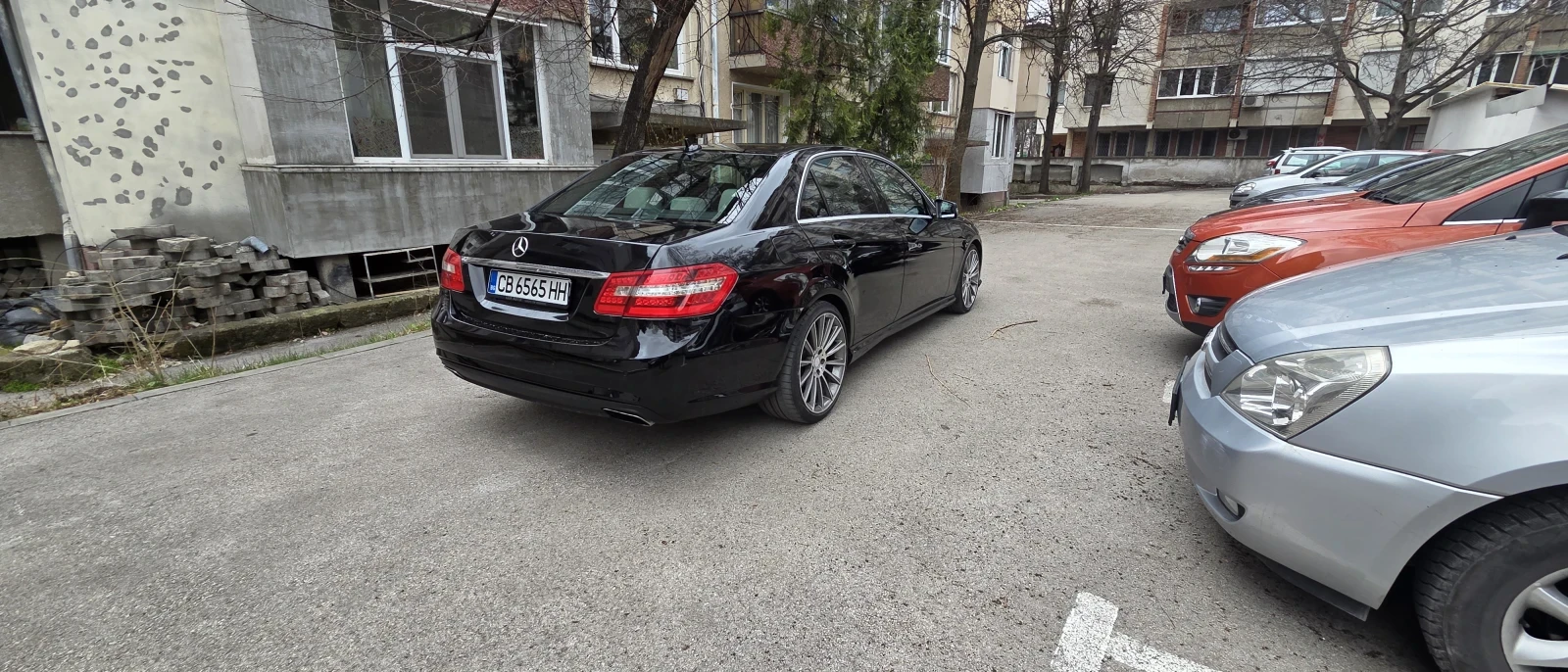 Mercedes-Benz E 350 4matic AMG пакет., снимка 4 - Автомобили и джипове - 54039745
