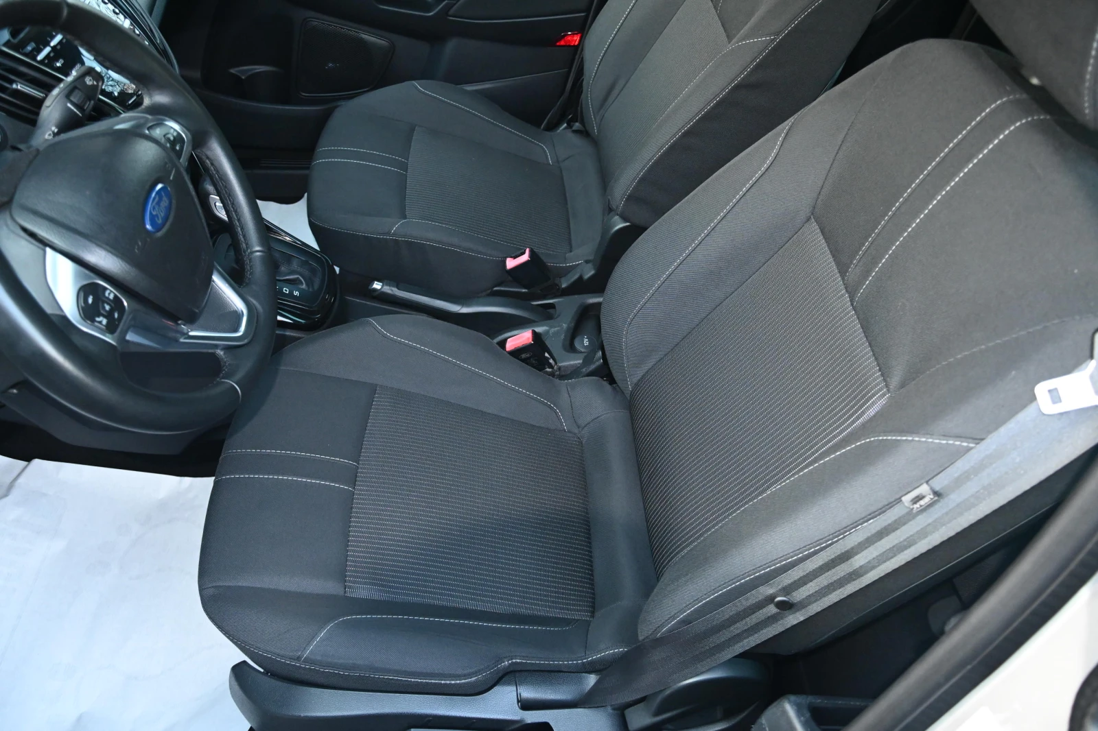Ford B-Max AUTOMAT= KEYLESS, снимка 9 - Автомобили и джипове - 54609350