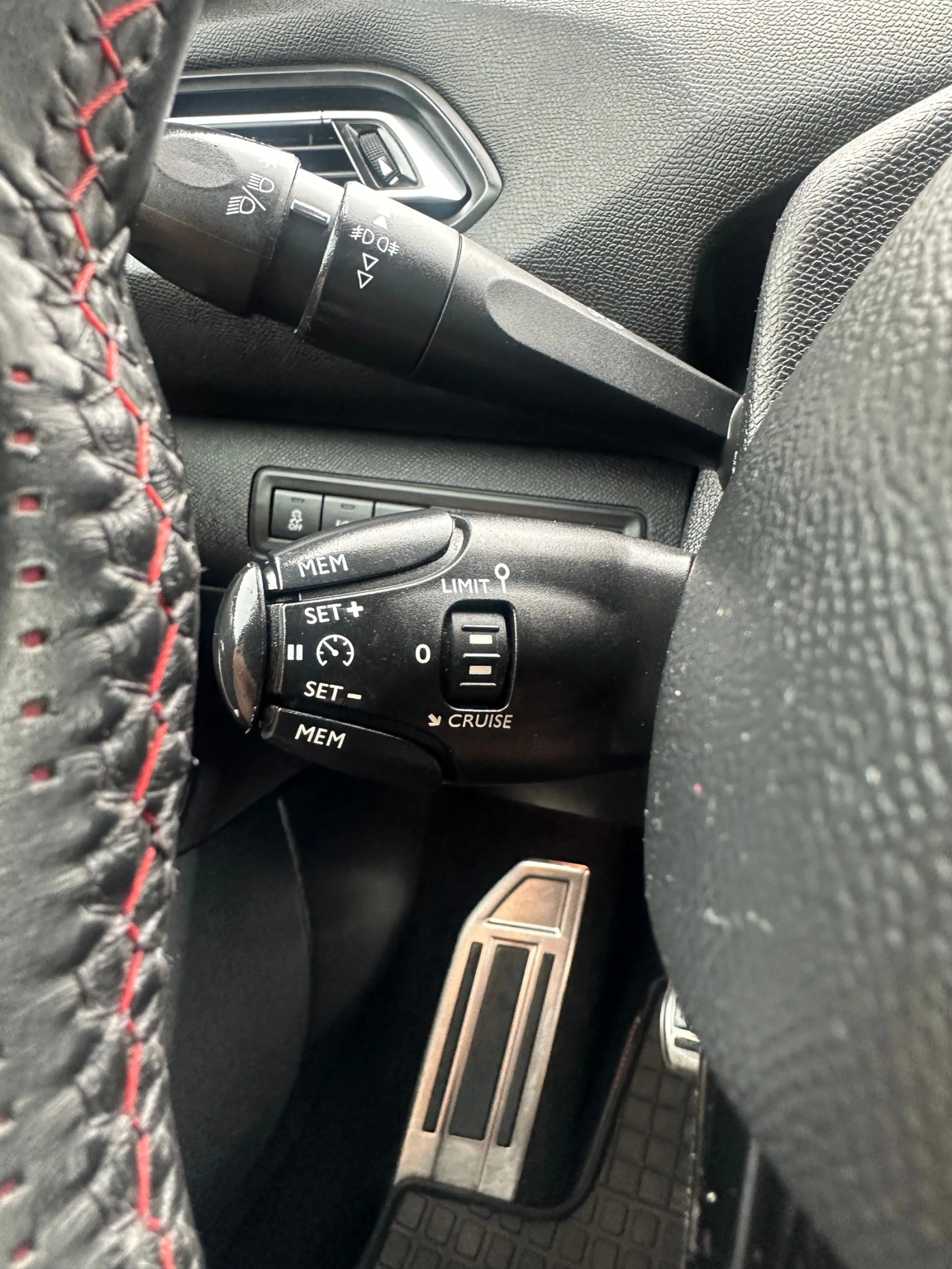 Peugeot 308 1.2i 131kc GT-LINE EURO6, снимка 13 - Автомобили и джипове - 54781048