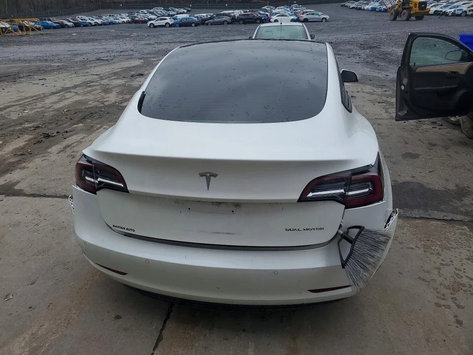 Tesla Model 3, снимка 6 - Автомобили и джипове - 54818888