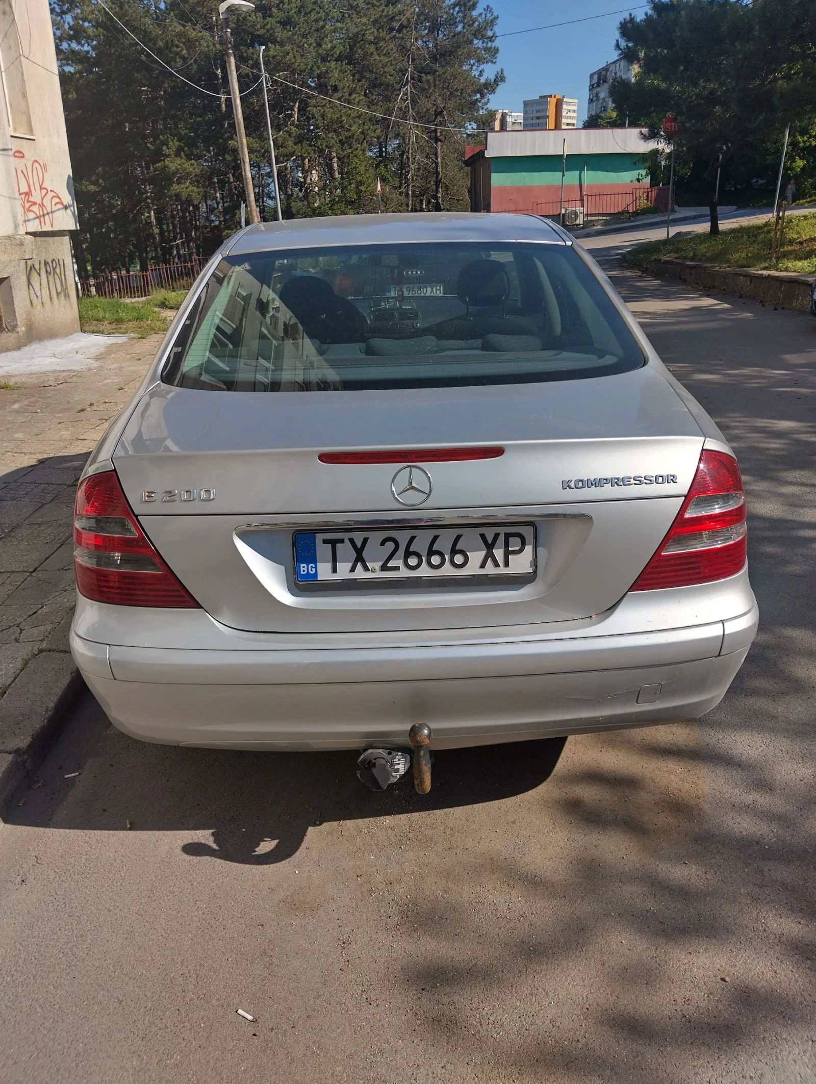 Mercedes-Benz E 200 Компресор, снимка 2 - Автомобили и джипове - 54862219