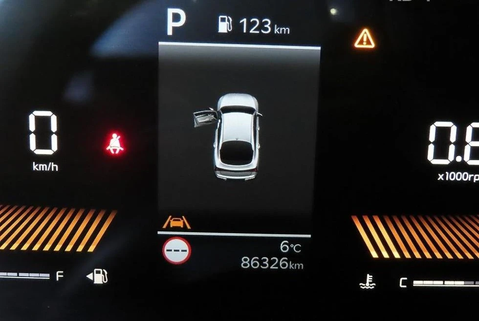 Kia K5 Фабрична Газ, снимка 8 - Автомобили и джипове - 55131383