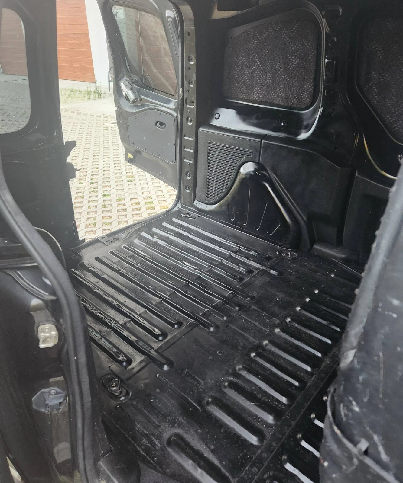 Citroen Berlingo 1.6HDI 90hp Clima-TOP, снимка 17 - Автомобили и джипове - 55232195