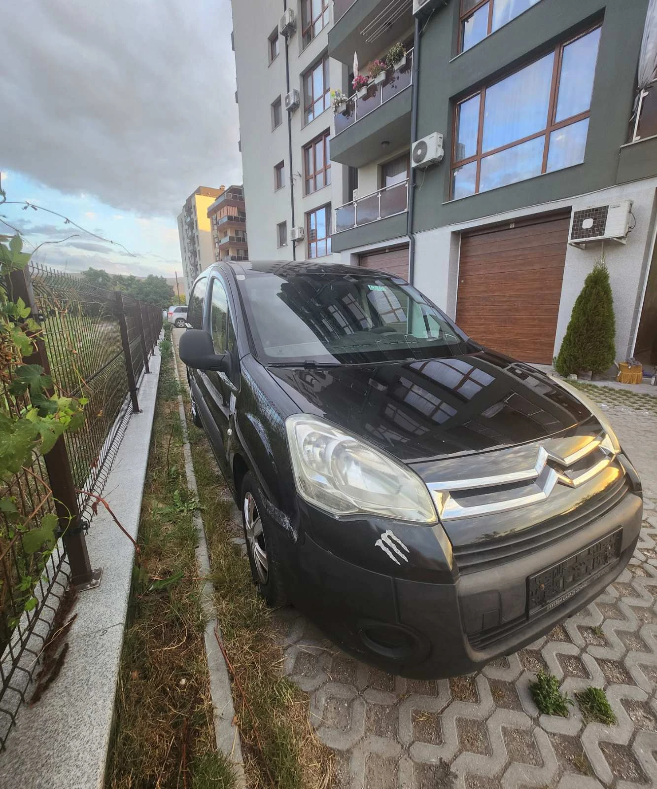Citroen Berlingo 1.6HDI 90hp Clima-TOP, снимка 15 - Автомобили и джипове - 55232195