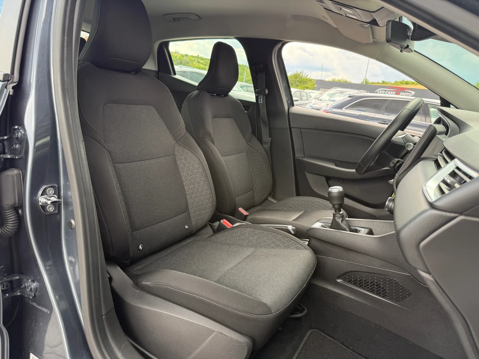 Renault Clio 1.5 DCI, снимка 11 - Автомобили и джипове - 55252515