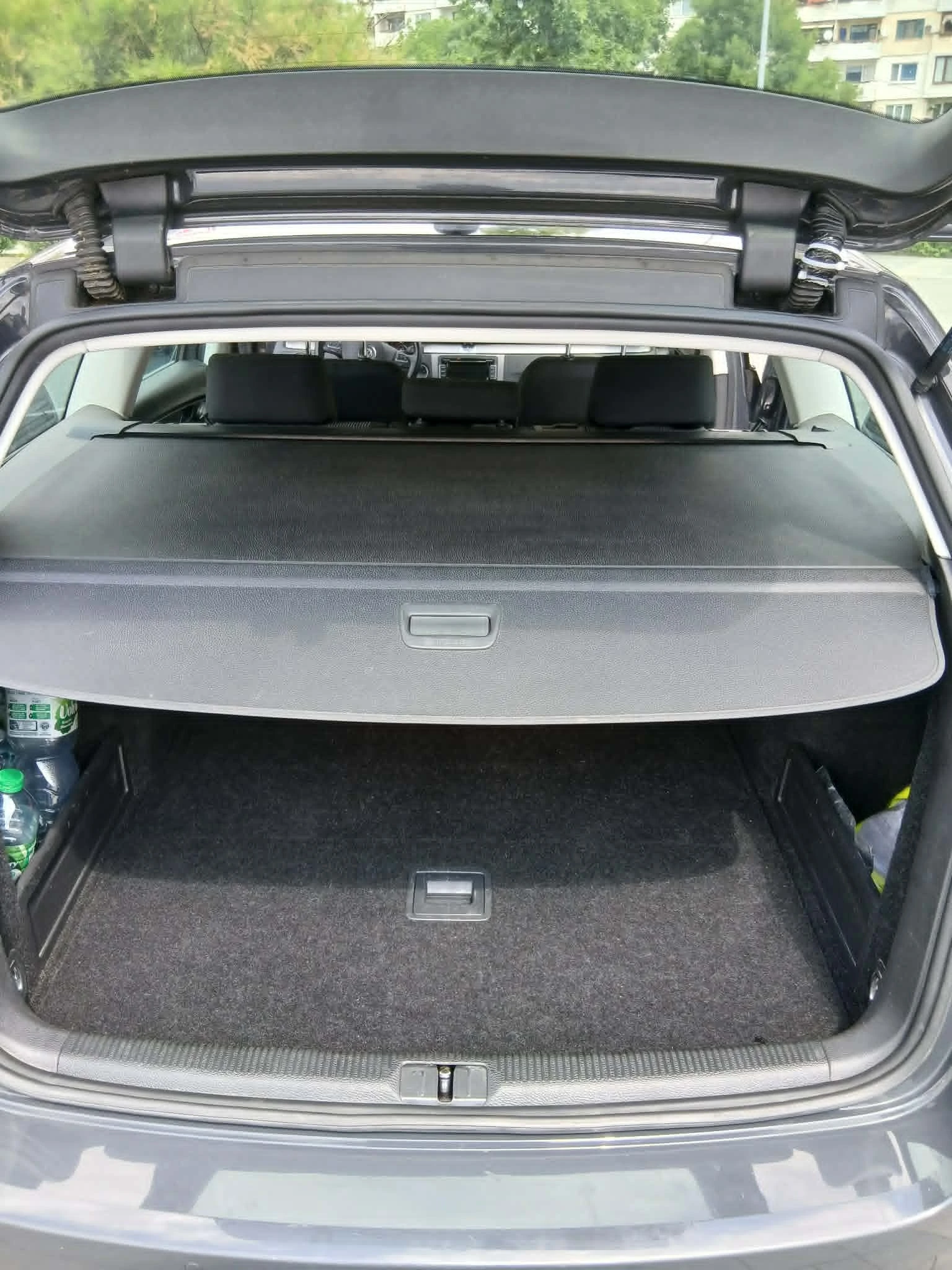 VW Passat 2.0 TDI Variant, снимка 11 - Автомобили и джипове - 55324159