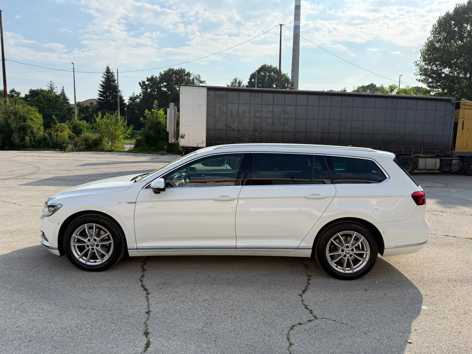 VW Passat 2.0TDI / DSG / 4 MOTION, снимка 2 - Автомобили и джипове - 55381612