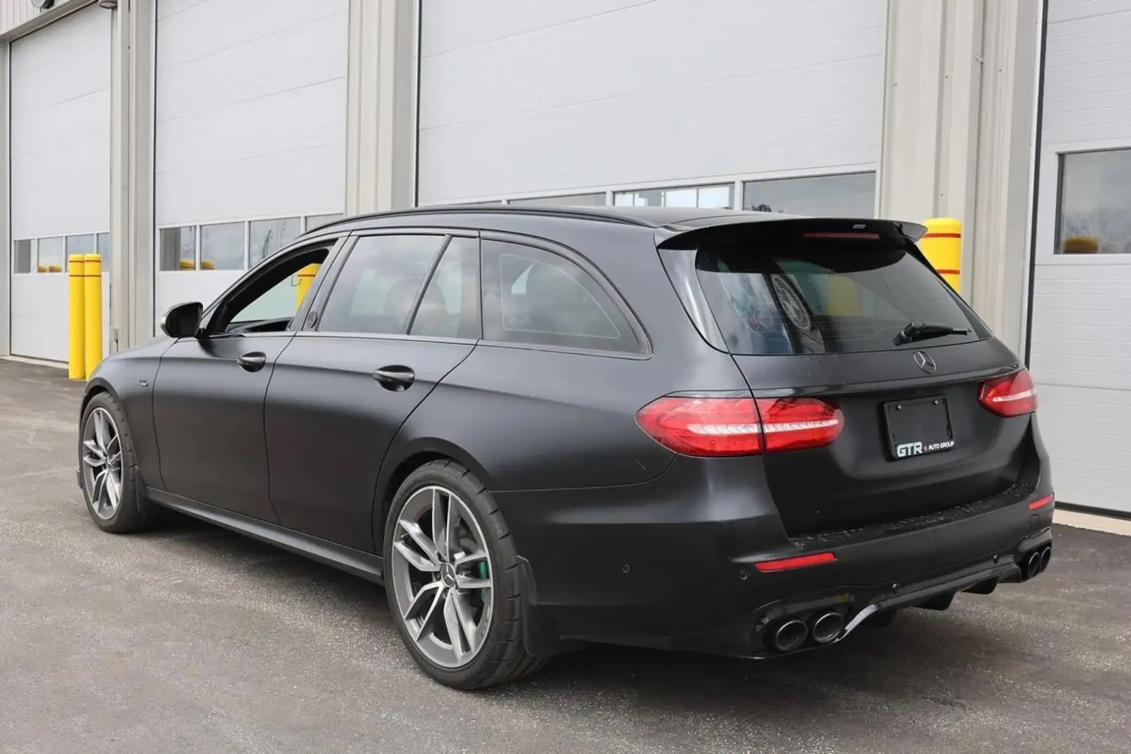 Mercedes-Benz E 53 AMG, снимка 4 - Автомобили и джипове - 55790459