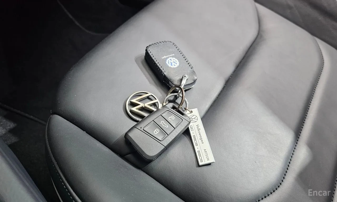 VW Arteon  R LIINE 4Motion / СЕРТИФИКАТ ЗА ОТЛИЧНО КАЧЕСТВО , снимка 15 - Автомобили и джипове - 55924445